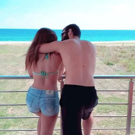 To Sea Paralia Dionysiou